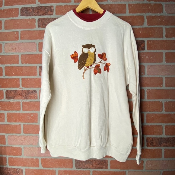 FALL CREWNECK with and owl on it - Picture 1 of 6
